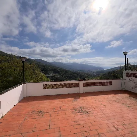 Welcome Riviera, Liguria Sea And Mountains, 80 Sqm Facing The Highway, With Free Wi-fi, Parking, And A Terrace Appartement