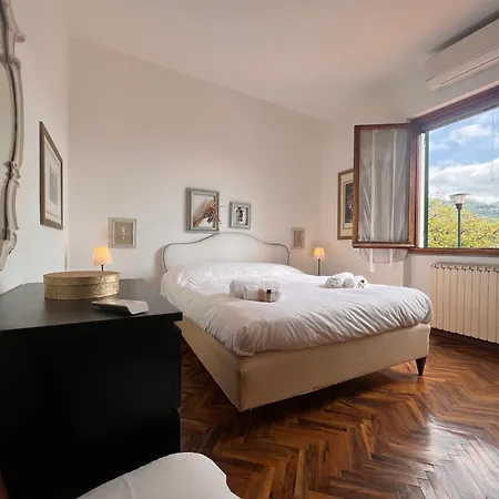 Apartment Welcome Riviera, Liguria Sea And Mountains, 80 Sqm Facing The Highway, With Free Wi-fi, Parking, And A Terrace