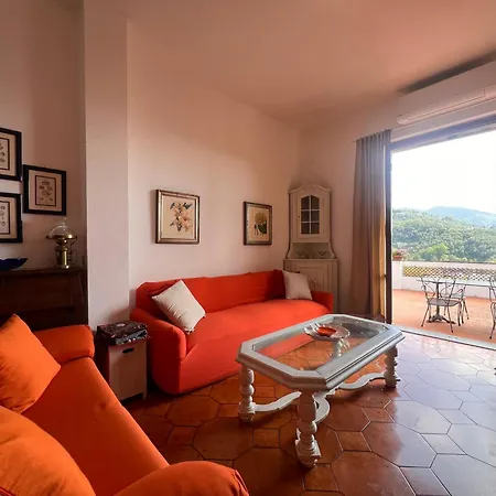 Liguria Sea And Mountains, 80 Sqm Facing The Highway, With Free Wi-fi, Parking, And A Terrace * Rapallo